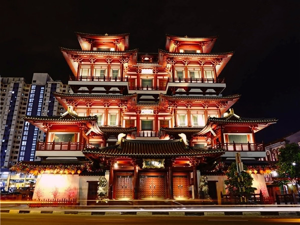 景觀照明設(shè)計(jì)應(yīng)該注意哪些方面的問(wèn)題呢？
